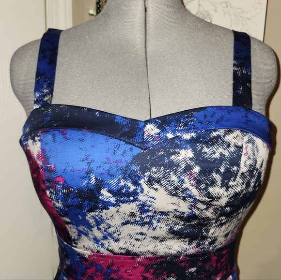 Dynamite midi dress with pockets and bodice sz med - Picture 2 of 15